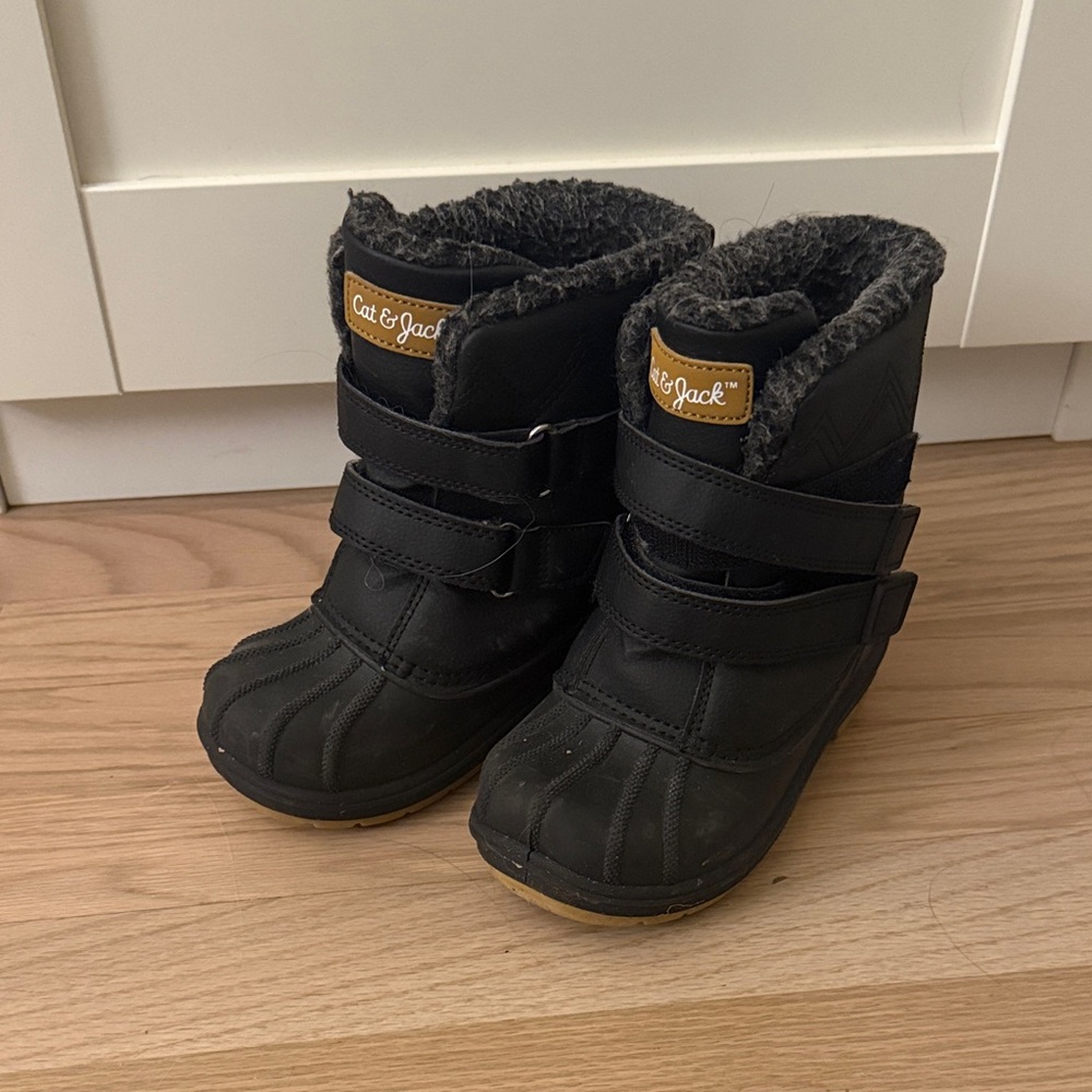 Cat & Jack Black Kids Winter Boots Toddler sz 9